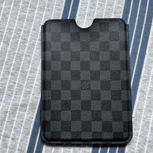 Authentic Louis Vuitton Damier Graphite Sleeve